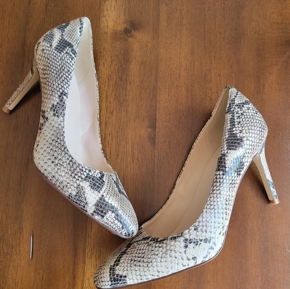 Cole Haan snake print pumps 10.5 women shoes - Picture 1 of 9